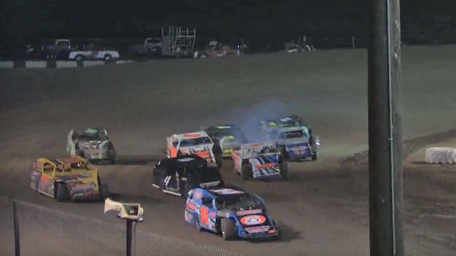 HEAT OF THE NIGHT: USMTS Casey's Cup Series @ Southern Oklahoma Speedway 3/5/16